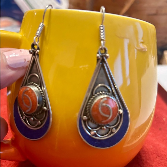 Tibetan Handcrafted Earrings Lapis & Coral NEW - Picture 2 of 6